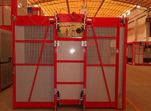 CH1000 Red 1000kg Material / Passenger Hoist With Single Cage , High Reliability