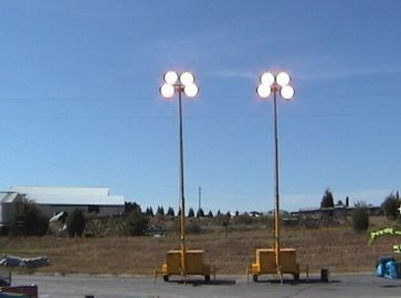 Industry Portable Solar Powered Light Towers for night lighting